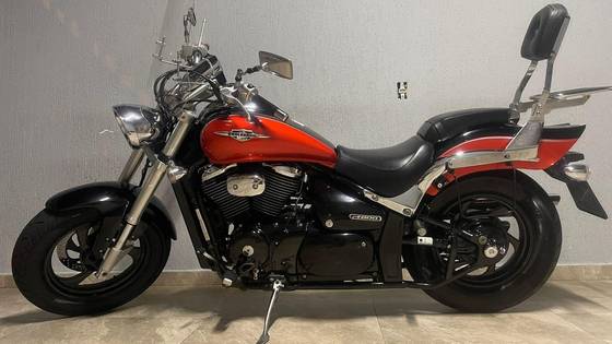 SUZUKI BOULEVARD M800 SUZUKI BOULEVARD M800
